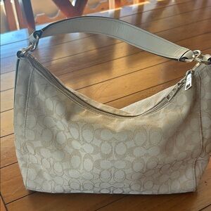 Coach Cream Leather Satchel Shoulder Bag | Classic Logo Purse